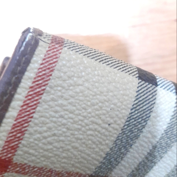 Burberry Wallet mini hand bag wristlet - Picture 8 of 11